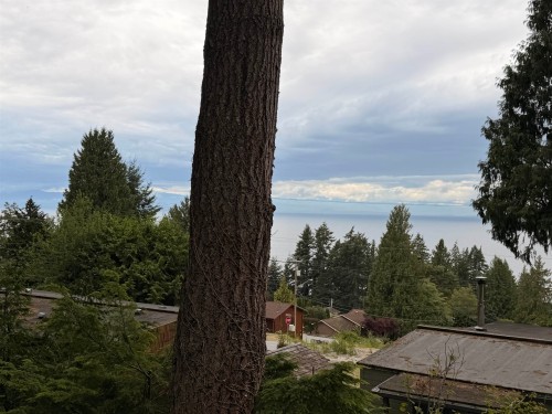 7-5294 Selma Park Road, Sechelt, BC 