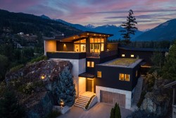 1764 Pinewood Drive Pemberton, BC V0N 2L3
