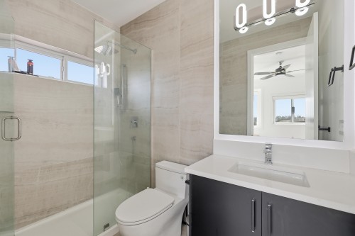8061 11Th Avenue, Burnaby, BC 