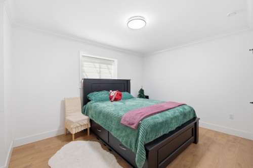 8061 11Th Avenue, Burnaby, BC 