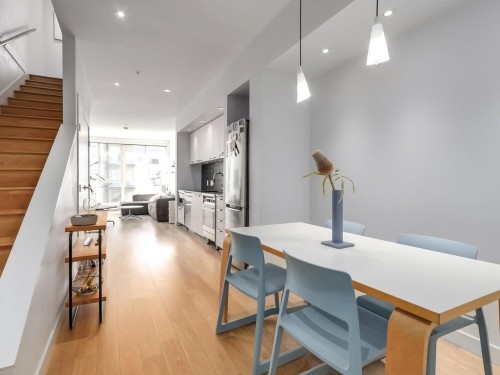 312-557 Cordova Street E Vancouver, BC V6A 1L8