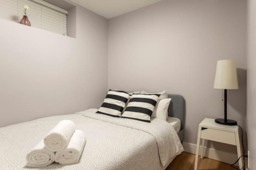 100 E 48Th Avenue, Vancouver, BC 