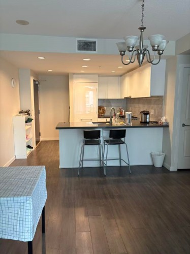 801-7368 Gollner Ave , Richmond, BC V6Y 0H9 2