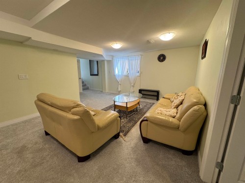 1416 Purcell Drive, Coquitlam, BC - Indoor Photo Showing Other Room