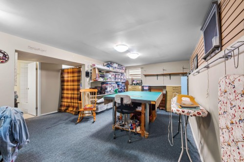 2119 Monterey Avenue, Coquitlam, BC - Indoor Photo Showing Other Room
