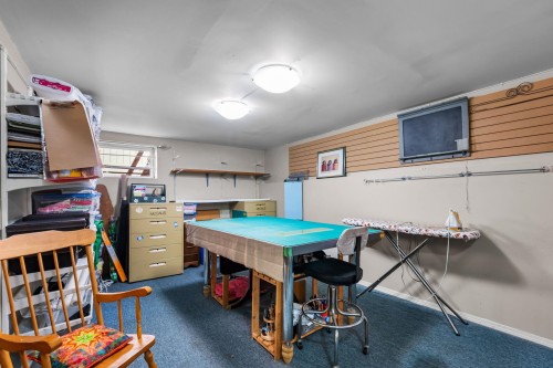 2119 Monterey Avenue, Coquitlam, BC - Indoor Photo Showing Other Room