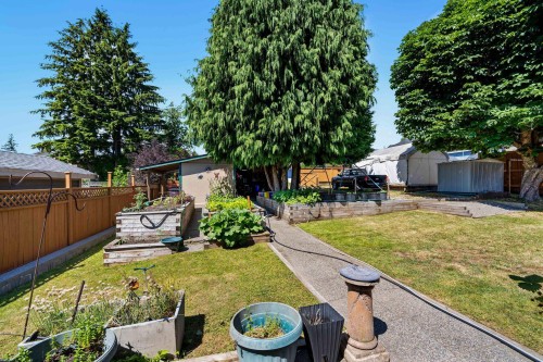 2119 Monterey Avenue, Coquitlam, BC - Outdoor