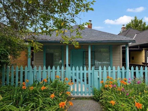 777 Pender Street E, Vancouver, BC - Outdoor With Deck Patio Veranda