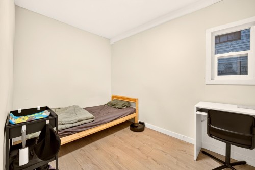 777 Pender Street E, Vancouver, BC - Indoor Photo Showing Bedroom