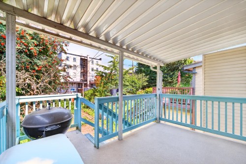 777 Pender Street E, Vancouver, BC - Outdoor With Deck Patio Veranda With Exterior