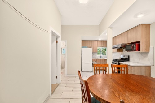 777 Pender Street E, Vancouver, BC - Indoor