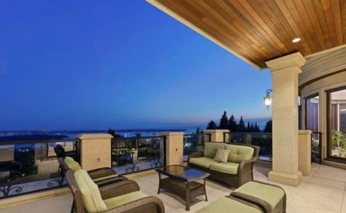 Main and Above-1327 Chartwell Dr , West Vancouver, BC V7S 2R4 2