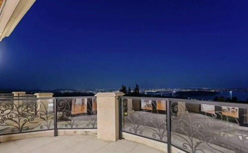Main and Above-1327 Chartwell Dr , West Vancouver, BC V7S 2R4 3