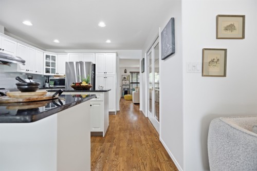 23711 106 Avenue, Maple Ridge, BC - Indoor