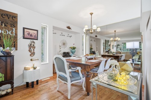 23711 106 Avenue, Maple Ridge, BC - Indoor Photo Showing Dining Room
