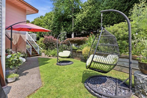 23711 106 Avenue, Maple Ridge, BC - Outdoor