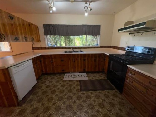 14202 Marc Road, Maple Ridge, BC - Indoor Photo Showing Kitchen