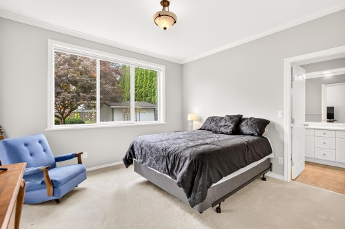22861 127 Avenue, Maple Ridge, BC - Indoor Photo Showing Bedroom