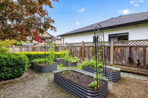 22861 127 Avenue, Maple Ridge, BC - Outdoor