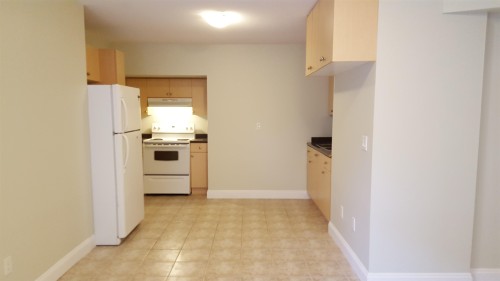 1425 Cornell Avenue, Coquitlam, BC - Indoor Photo Showing Kitchen