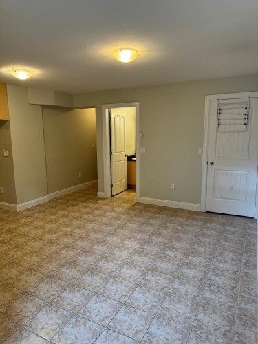 1425 Cornell Avenue, Coquitlam, BC - Indoor Photo Showing Other Room