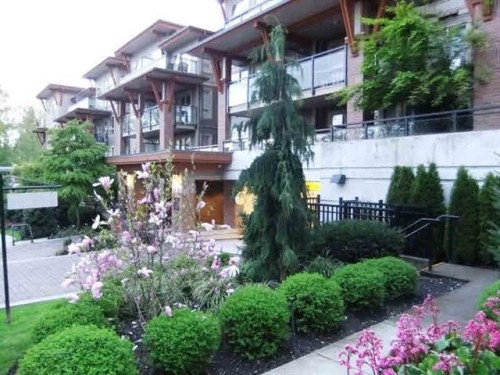 332-1633 Mackay Avenue  North Vancouver, BC V7P 0A2