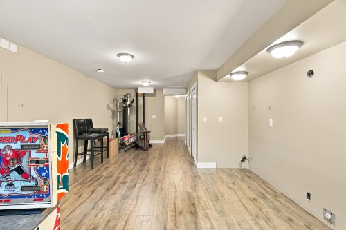 121-21868 Lougheed Highway, Maple Ridge, BC 