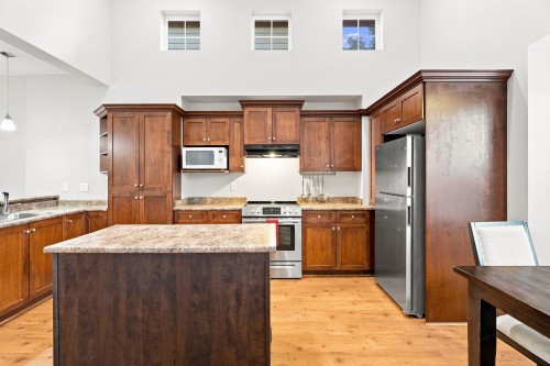 121-21868 Lougheed Highway, Maple Ridge, BC 