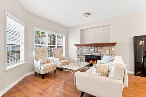121-21868 Lougheed Highway, Maple Ridge, BC 