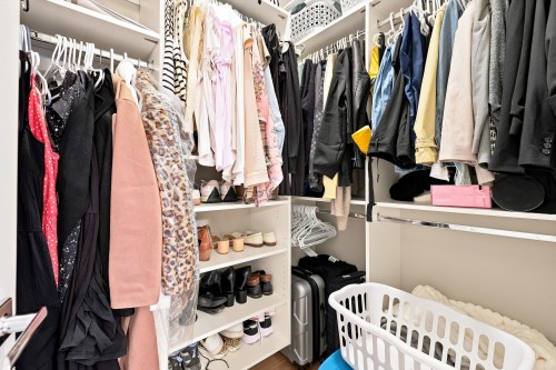 11053 Buckerfield Drive, Maple Ridge, BC - Indoor With Storage