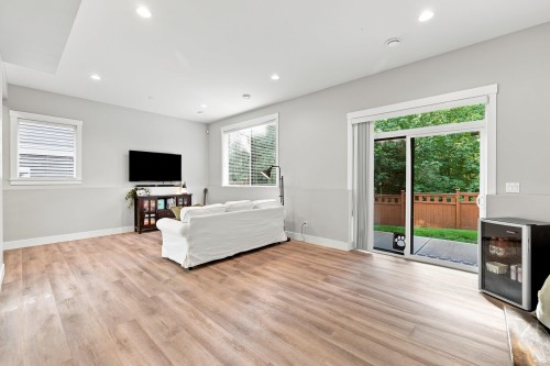 11053 Buckerfield Drive, Maple Ridge, BC - Indoor