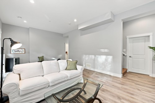 11053 Buckerfield Drive, Maple Ridge, BC - Indoor