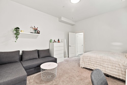 11053 Buckerfield Drive, Maple Ridge, BC - Indoor