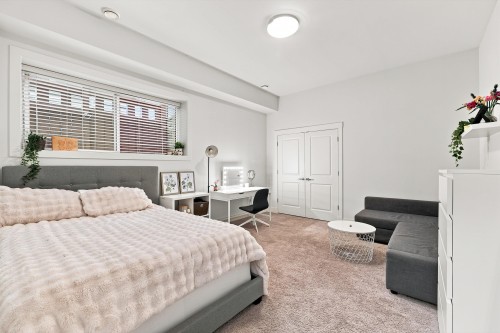 11053 Buckerfield Drive, Maple Ridge, BC - Indoor Photo Showing Bedroom