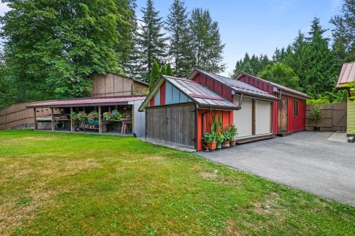 24089 Lougheed Highway, Maple Ridge, BC - Outdoor