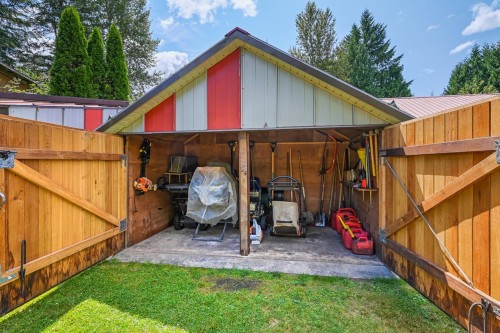 24089 Lougheed Highway, Maple Ridge, BC - Outdoor With Exterior
