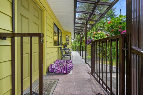 24089 Lougheed Highway, Maple Ridge, BC -  With Exterior
