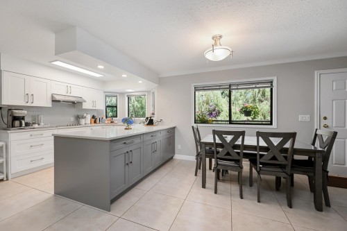 24089 Lougheed Highway, Maple Ridge, BC - Indoor