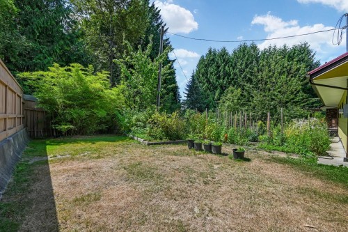 24089 Lougheed Highway, Maple Ridge, BC - Outdoor