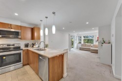 320-6508 Denbigh Avenue Burnaby, BC V5H 4W6