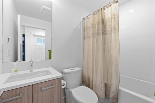 21-24076 112 Avenue, Maple Ridge, BC - Indoor Photo Showing Bathroom