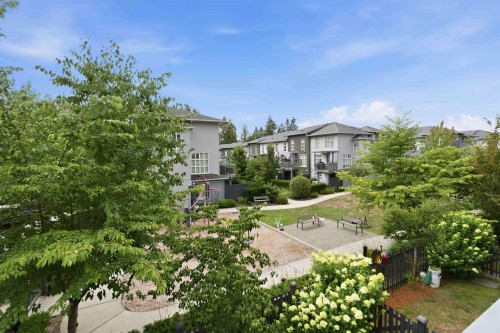 21-24076 112 Avenue, Maple Ridge, BC - Outdoor