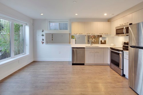 3191 21St Avenue E, Vancouver, BC 
