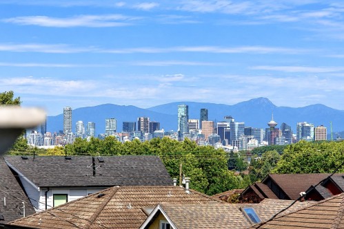 3191 21St Avenue E, Vancouver, BC 