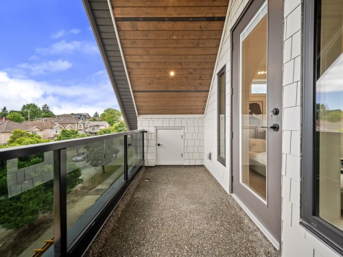 1--2547 2Nd Avenue E, Vancouver, BC 