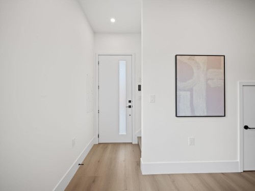 2545 2Nd Avenue E, Vancouver, BC 