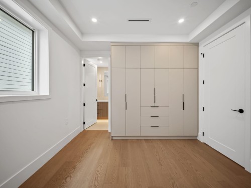 2--2547 2Nd Avenue E, Vancouver, BC 