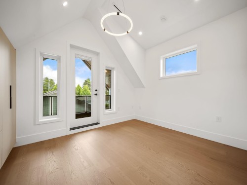 2--2547 2Nd Avenue E, Vancouver, BC 