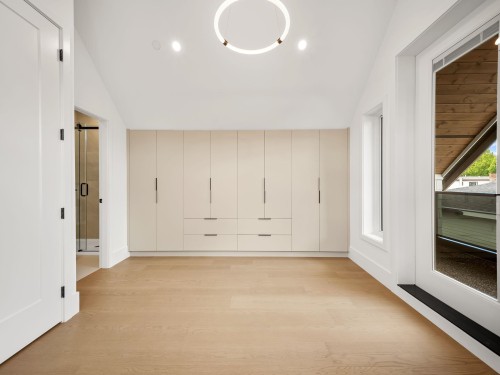 2--2547 2Nd Avenue E, Vancouver, BC 