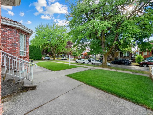 6332 Brooks Street, Vancouver, BC - Outdoor